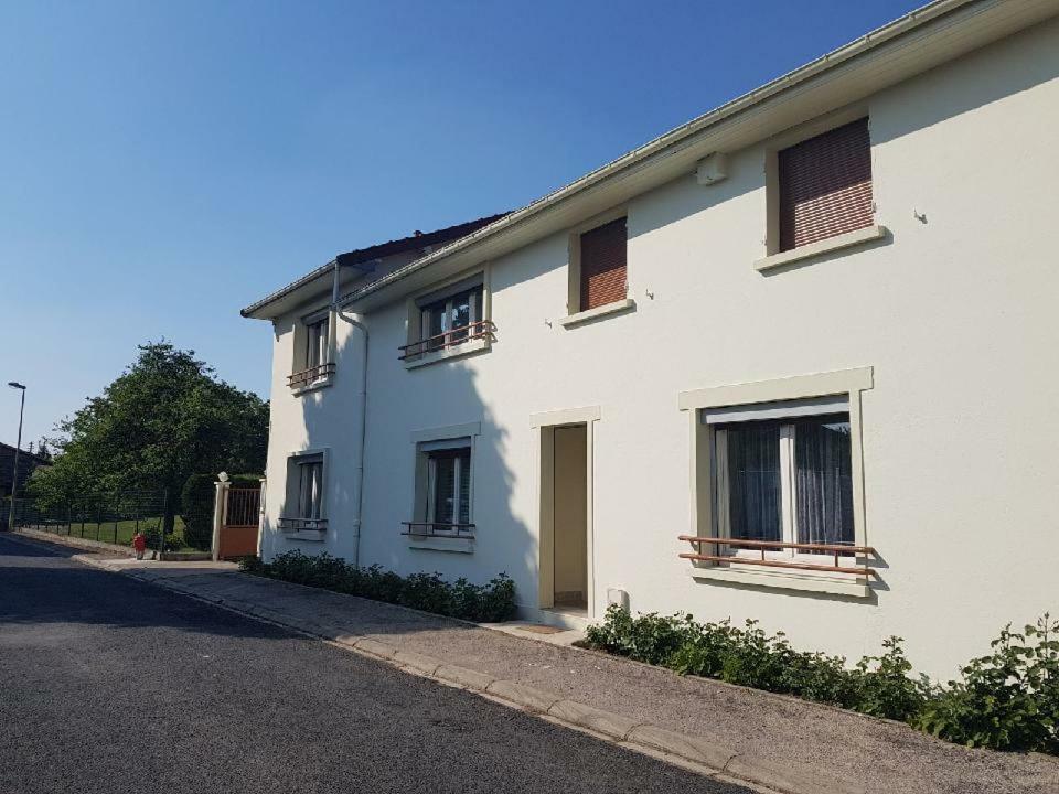 Vila Chez Cadet Larzicourt Exteriér fotografie